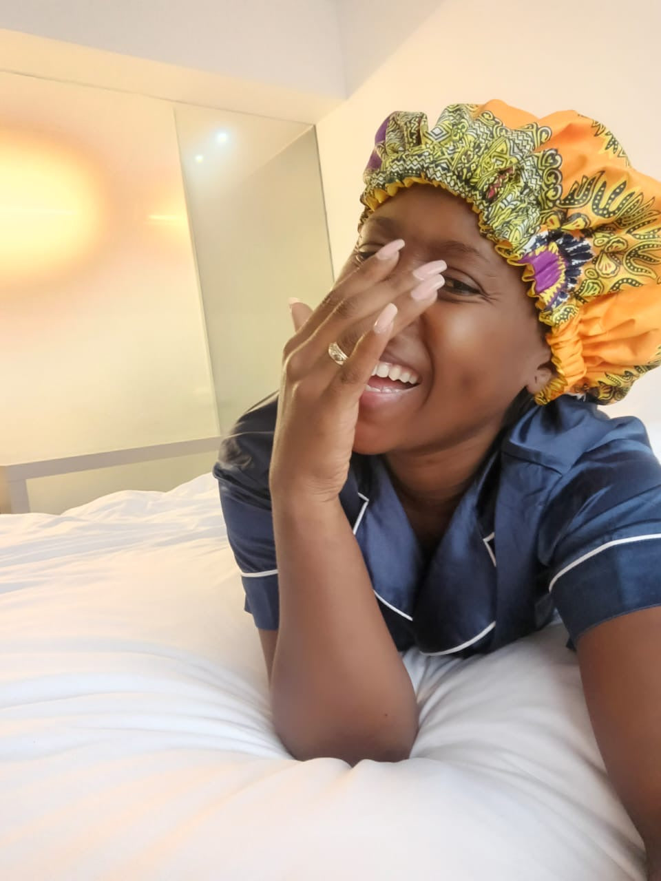 XITA SATIN HAIR BONNET