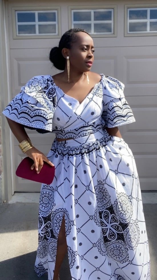 ECOSS WHITE AND BLACK MAXI SKIRT SET